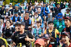 BIB: 
                            <button type="button" onclick="openModal(19504216)" class="btn btn-primary btn-sm float-right btn-popup" data-toggle="modal" data-target=".modal-high-quality">
                        <i class="fas fa-shopping-cart"></i> Add to Cart
                    </button>
                                            <button type="button" onclick="isThisMe(19504216, true)" class="btn btn-success btn-sm float-right btn-popup btn-isme hidden" data-toggle="tooltip" data-placement="bottom" title="นี่คือรูปของคุณใช่ไหม คลิกที่นี่เพื่อเอาเข้าอัลบั้ม">
                        <i class="fas fa-plus"></i> Add to album
                    </button>
                    <button type="button" onclick="isThisMe(19504216, false)" class="btn btn-warning btn-sm float-right btn-popup btn-isnotme hidden">
                        <i class="fas fa-ban"></i> Remove from album
                    </button>